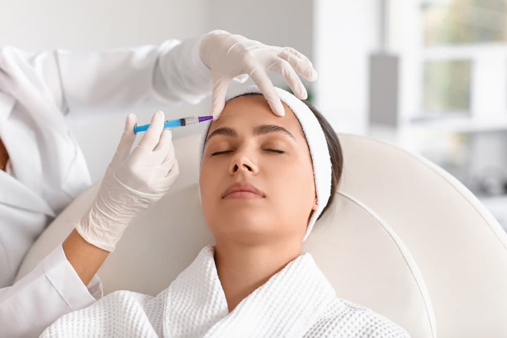 Hyaluronik Asit Dolgusu Nedir? En Çok Tercih Edilen Dolgu Türü Hakkında Her Şey