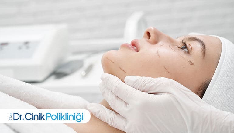 Medikal Estetik Tedavileri Hangi Yaşlarda Yapılmalı?