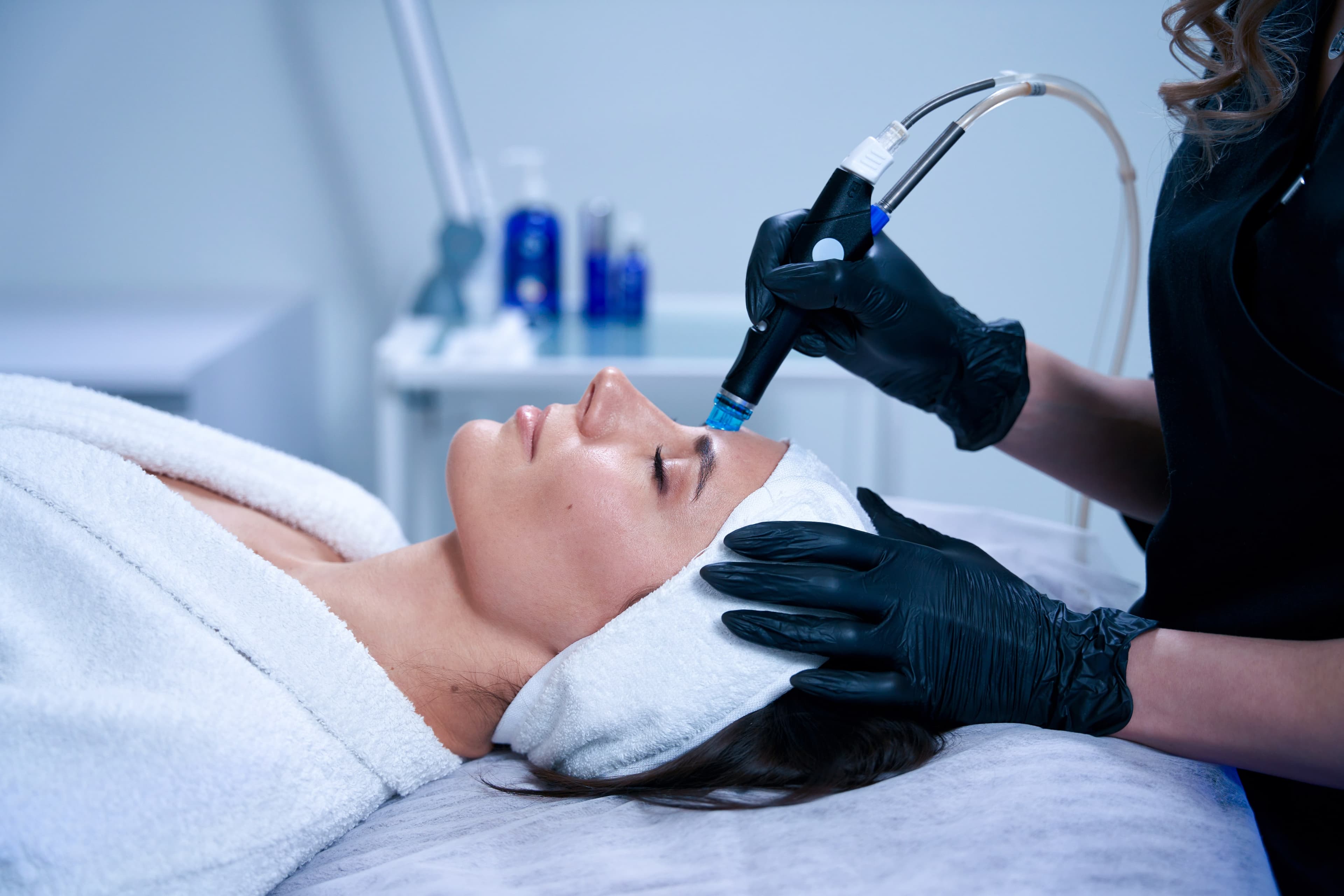Hydrafacial ile Gençliğinize Geri Dönün